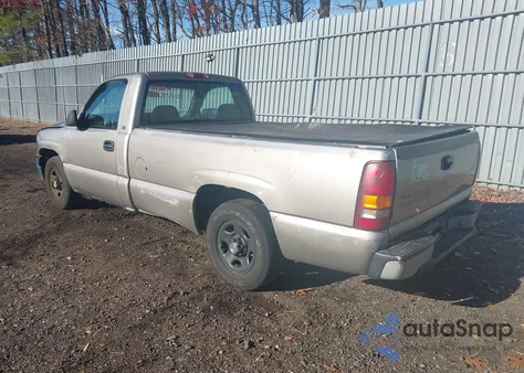 2000 Chevrolet Silverado 1500 from USA, damaged, VIN 1GCEC14W8YE320022